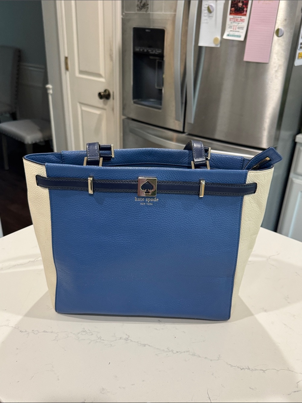 Kate Spade handle bag, selling for my wife.